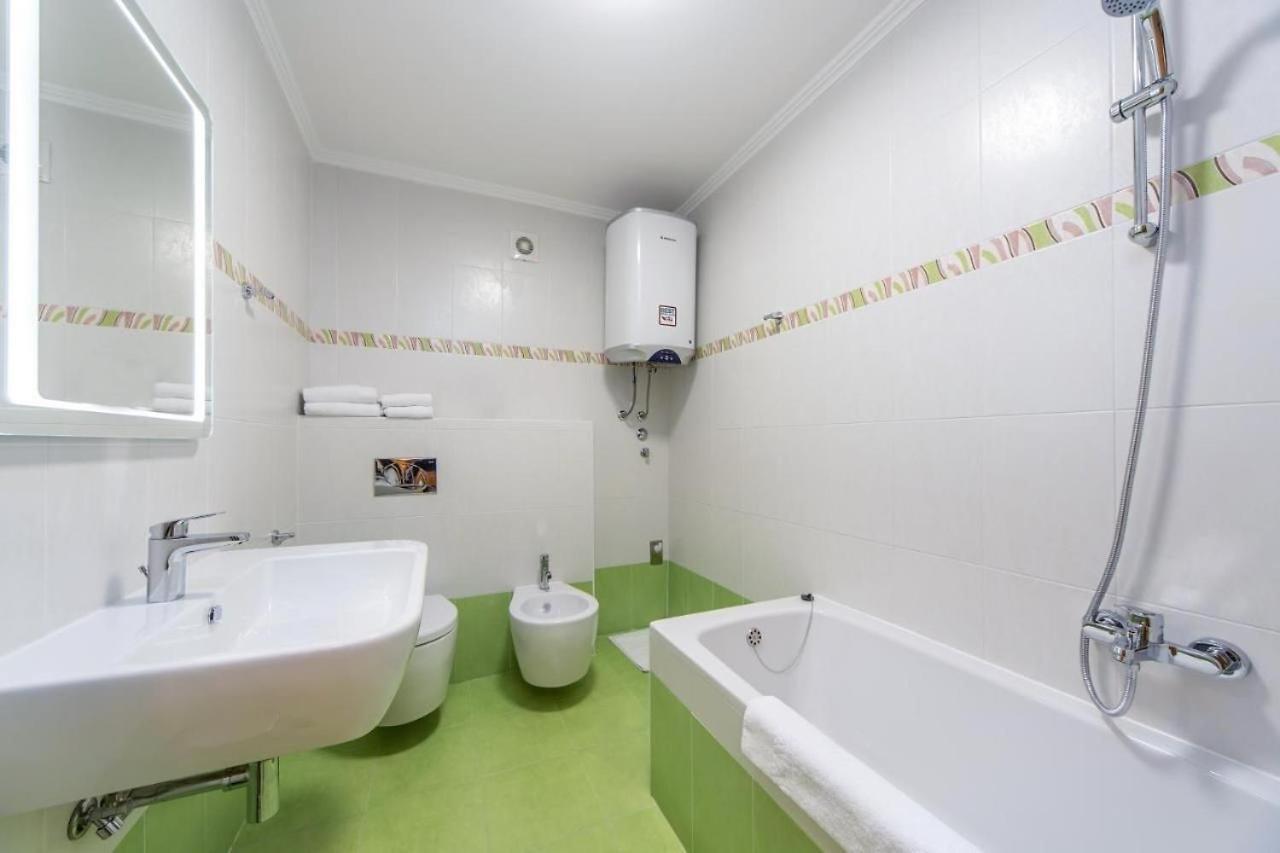 Edra Suite Apartment Umag Eksteriør billede