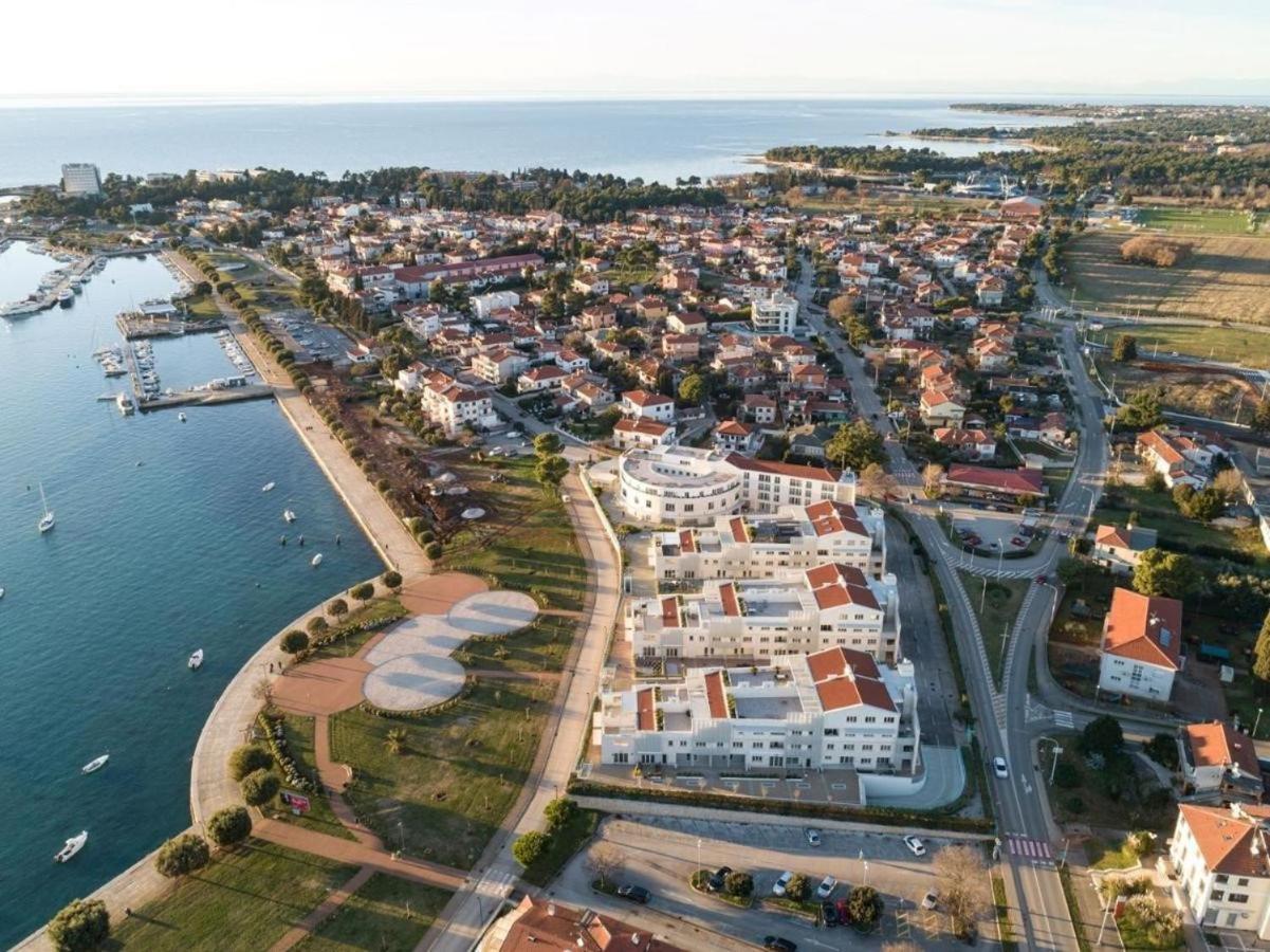 Edra Suite Apartment Umag Eksteriør billede