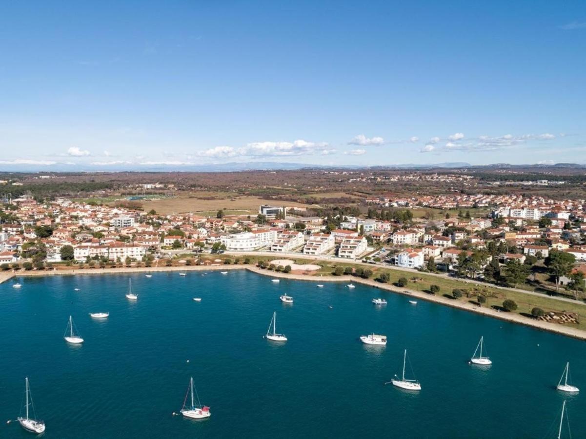 Edra Suite Apartment Umag Eksteriør billede